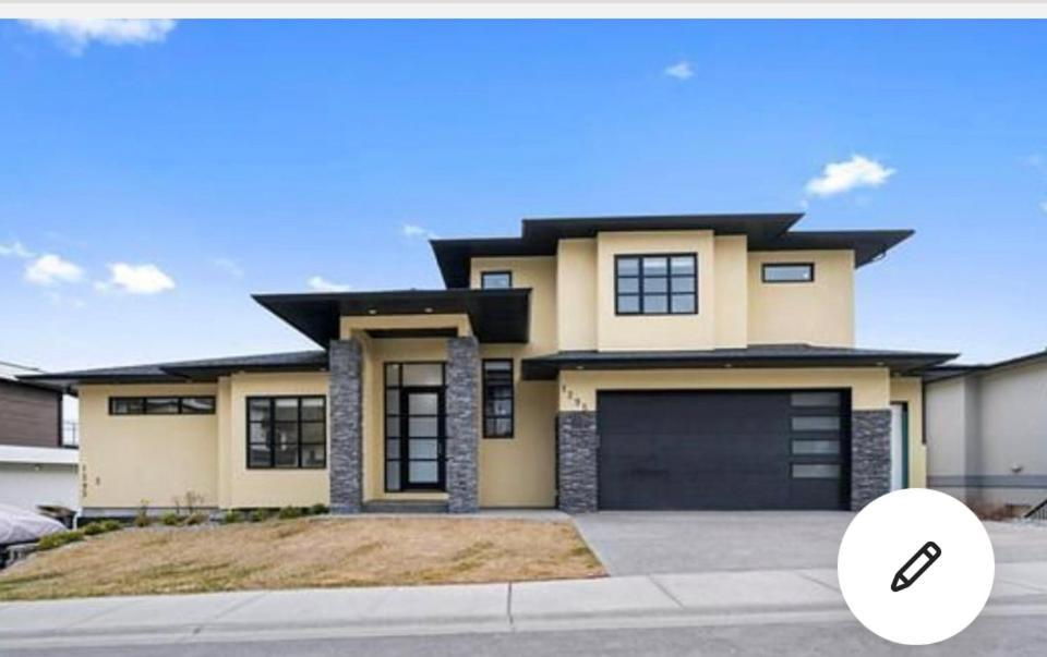 Kelowna New Lake View 2Bedrooms Close Big White Bagian luar foto